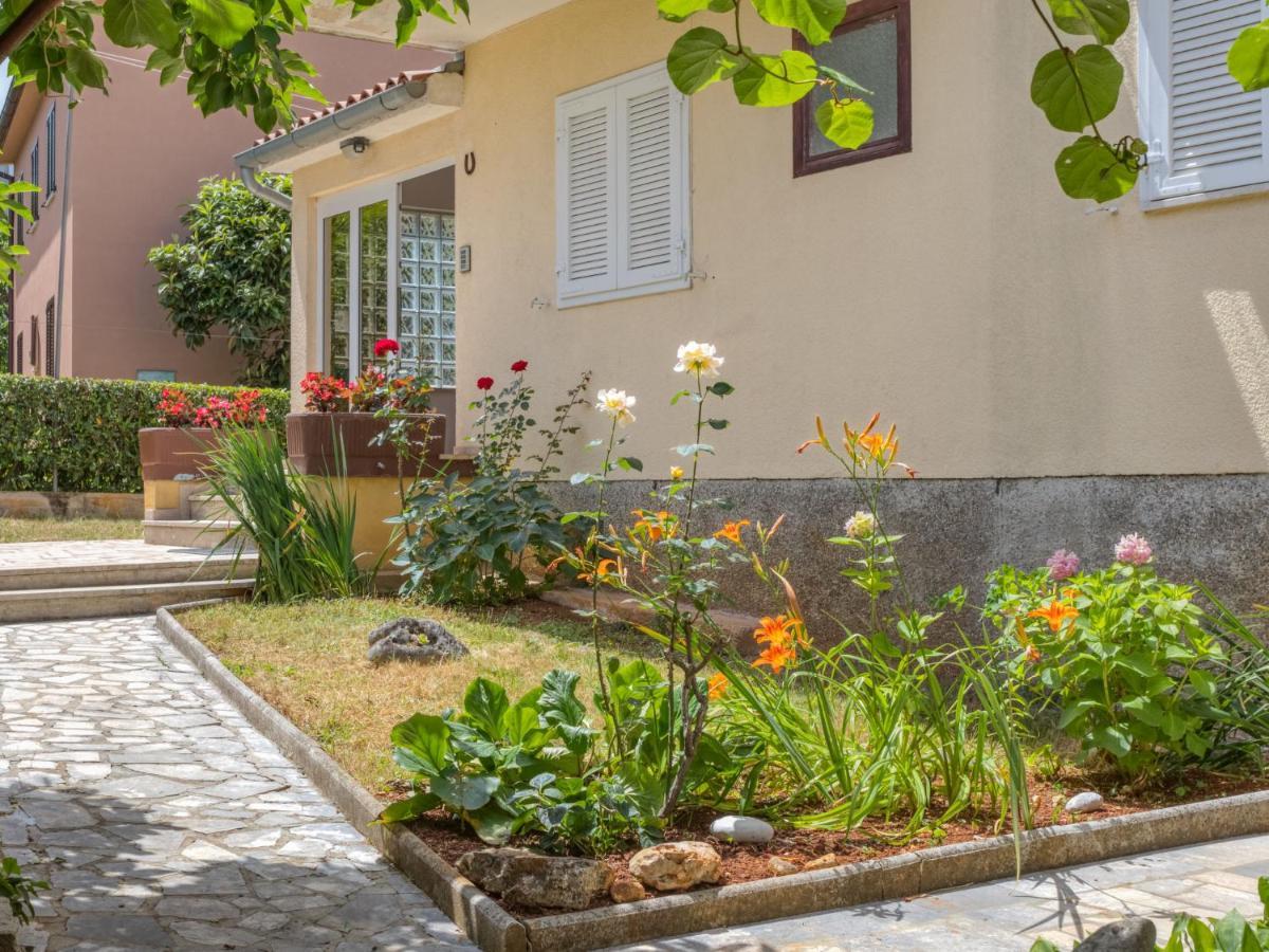 Apartment Daria-2 By Interhome Porec Exterior photo